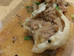 -小杨生煎(金山百联购物中心3楼店)