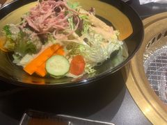 -山川小町·极番烧肉(新地假日广场店)