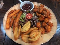 经典小吃拼盘-The Cheebat 锌吧·Bistro(体育西店)