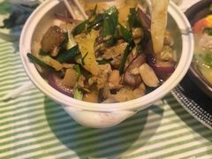 干锅有机花菜-桂满陇·蟹黄小笼汤包(巴黎春天浦建店)