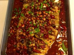 清江鱼-鱼酷活鱼烤鱼(恒隆广场店)