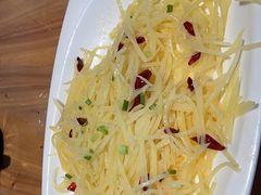 -严记小天府酸菜鱼(西四路店)