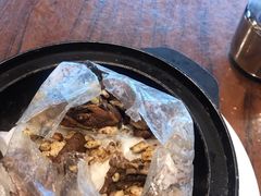 特色沙姜盐焗乳鸽-黄但记老店·陈村粉食府
