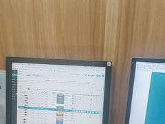 -上海仁爱医院口腔科 · 种植