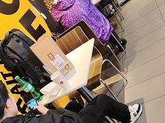 -麦当劳(汉口火车站候车室店)