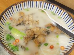 -鲜越鲜鱼粉(财富购物中心店)