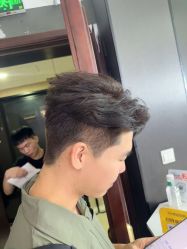 -藤野造型烫发染发