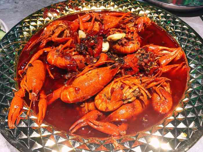 金陵虾皇·蟹后(云南北路店)-"蒜泥酱味道还不错,烤串无功无过,烤掌中