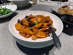-宏达宴老菜馆(群力第四大道店)