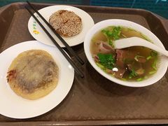 -护国寺小吃(机场店)