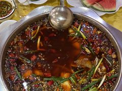 -乡土特色.冷锅鱼.牦牛肉汤锅