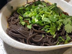 酸辣蕨根粉-一把骨(盐市口店)