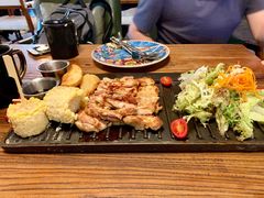 -I HOLIC艾豪丽披萨(KKone店)