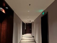 -上海龙之梦万丽酒店
