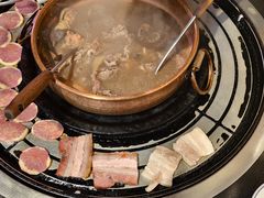 -阿山卓·野生菌火锅·纳西火塘烤肉