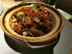 -穹六人间 people 6(岳阳路店)