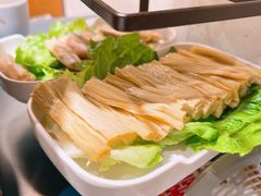 -邹开喜·小海鲜醉鸡煲·潮汕鲜切牛肉店(襄阳北路店)