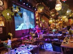 -临界音乐酒馆·小龙虾·江湖菜(华熙LIVE·鱼洞店)