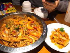 -胖哥俩肉蟹煲(湖滨银泰in77店)