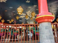 -七彩云南欢乐世界