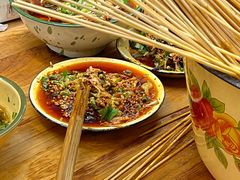 -拈签一笑黄牛肉辣卤串串