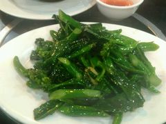 生炒芥兰-豪华脆肉鲩