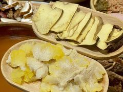 -阿山卓·野生菌火锅·纳西火塘烤肉