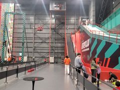 -极限PLAY运动娱乐新世界·团建派对潮玩休闲馆·室内蹦极高空游乐园