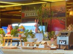 -大中华希尔顿酒店-念自助餐·嗨啤·小龙虾