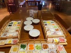 自助取餐区-香麒园·过桥米线·南湖雅宴