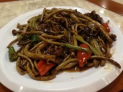 茶树菇炒牛肉-新塘畔酒楼(里水大道北店)