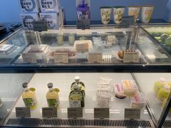 面包甜点陈列柜-喜茶(中山利和新地店)