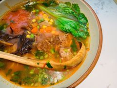 -百春原湖南牛肉粉(百联世纪店)