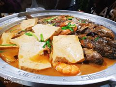 -东来菜馆•手抓海鲜家常菜•海鲜锅贴(鸽子窝店)