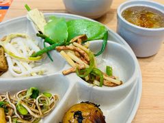 -素满香·全民食养自助(长宁龙之梦店)