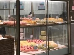 面包甜点陈列柜-奈雪的茶(市百一店)