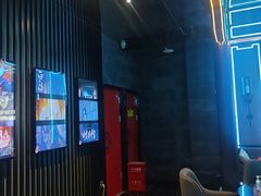 -屋有岛沉浸游戏旗舰店(中山公园店)