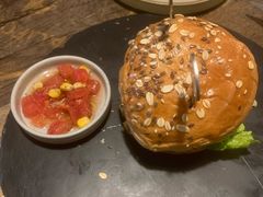 -HIGH FIVE哈福手工汉堡(桂林路店)