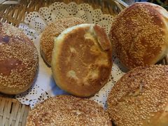 -红栌温泉山庄生态美食餐厅