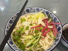 -东兴寒舍老北京炸酱面(三里河路店)