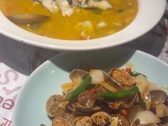 -川流不息·地道川菜·小龙虾(新松江路店)