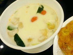 -J Daeng Seafood