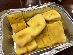 香蒜松软方方包-达美乐比萨(井亭路店)