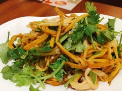 -川流不息·地道川菜·小龙虾(新松江路店)