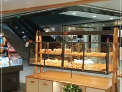 面包甜点陈列柜-面包新语(富力城BT店)