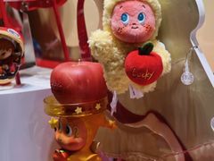 -泡泡玛特POPMART(侨福芳草地店)