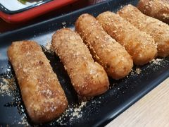 -虾弄弄海派小龙虾·牛羊蝎子火锅