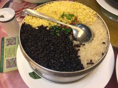 三色糯香排骨-椿记烧鹅(叠彩店)