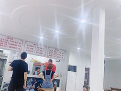 -何记酿皮店(西流湾店)