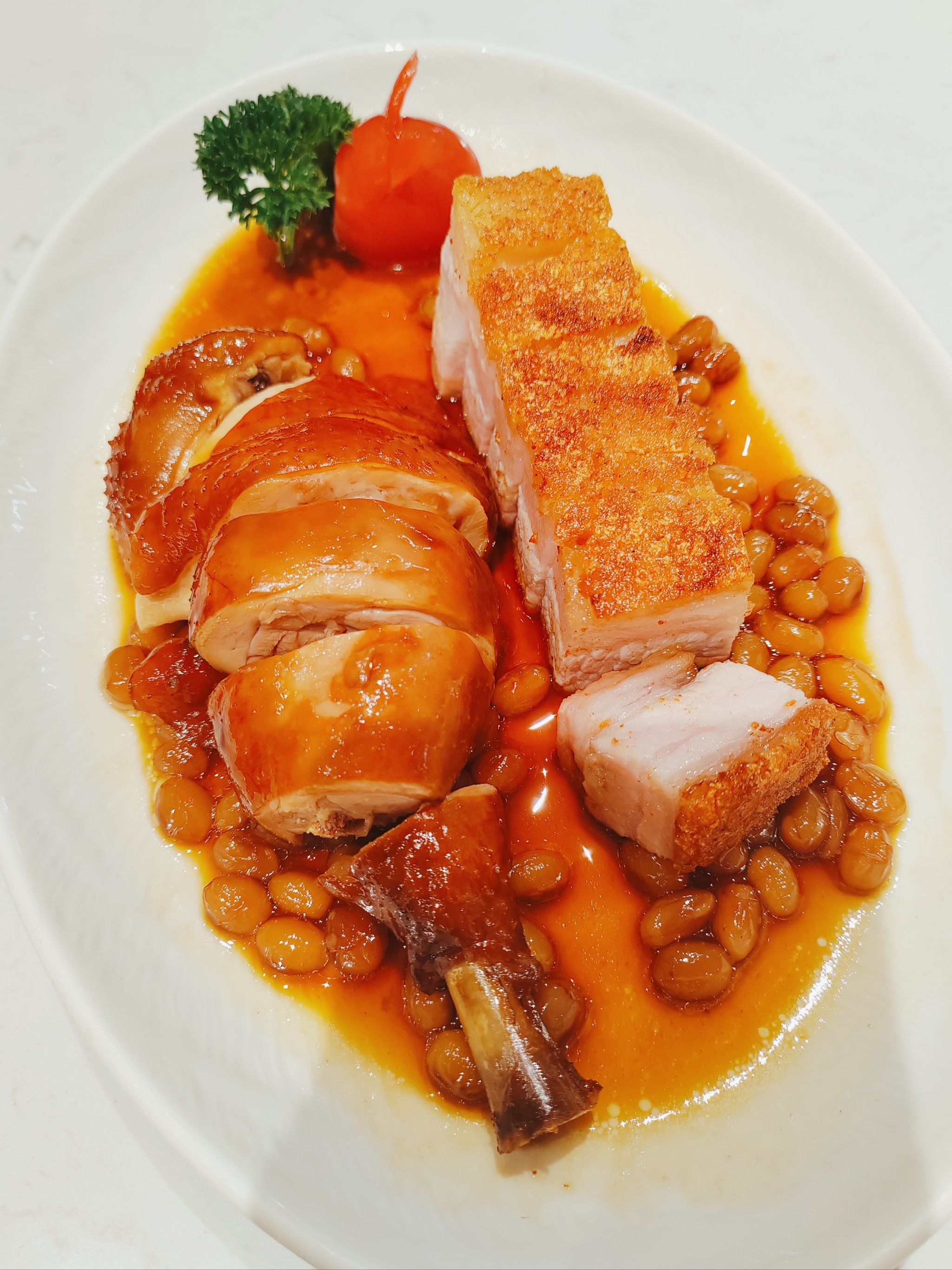 香港老饕也爱这家脆皮烧肉